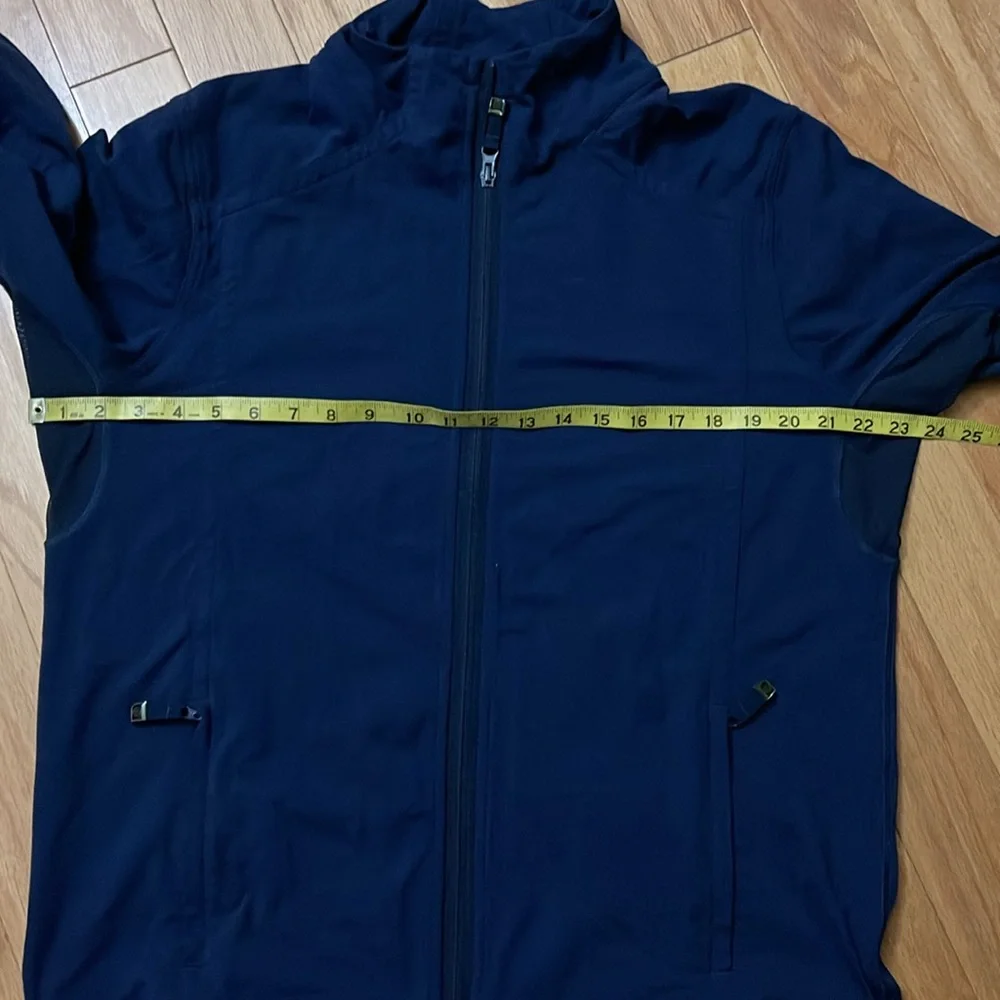 Lululemon Men’s Full Zipper Sweater